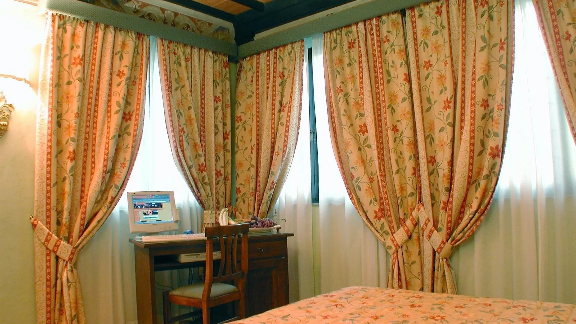 Villa Piccola Siena Bed & Breakfast